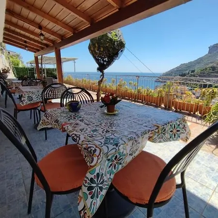 Marietta 4* Minori