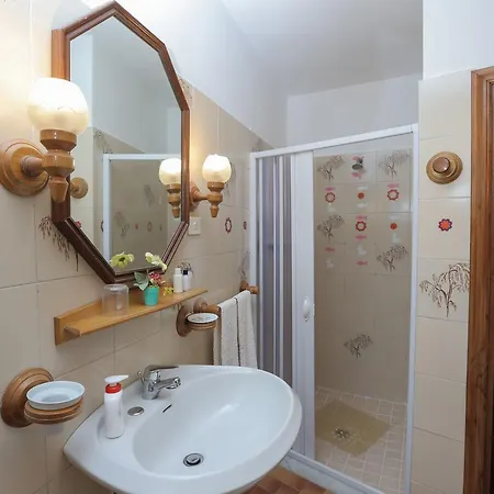 Couette-café Marietta 4*