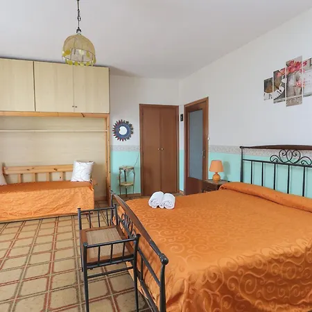 Marietta 4*