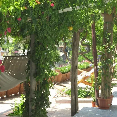 Bed & Breakfast Marietta *